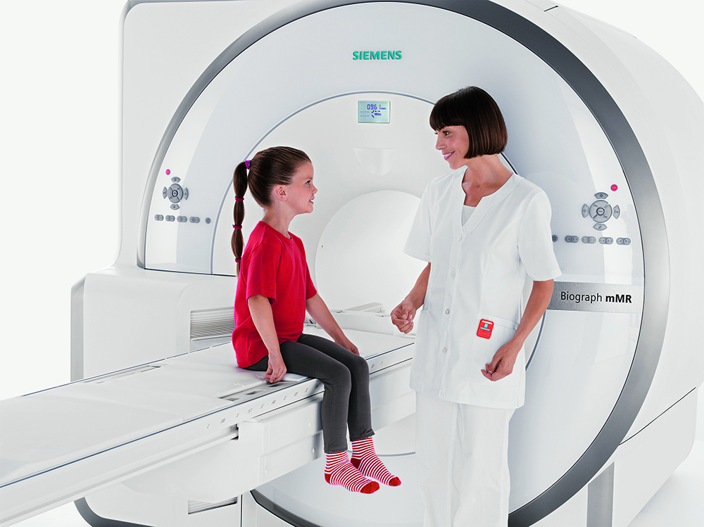 PET/MR与PET/CT在儿童肿瘤检查的优势对比